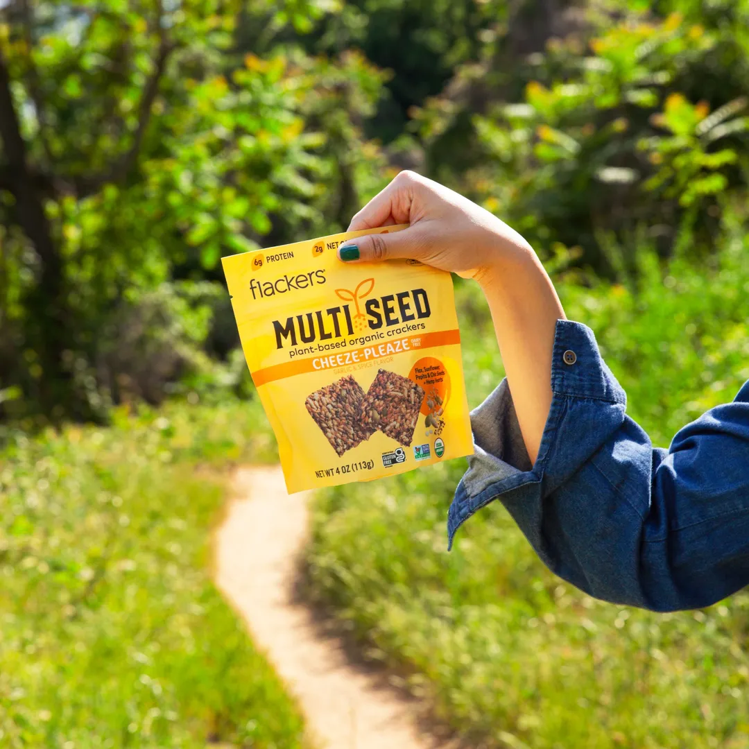 Flackers Organic Multi Seed Plant-based Crackers, Cheeze-Pleaze