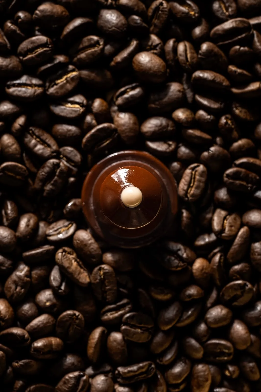 Capsulate Black Almond Praline