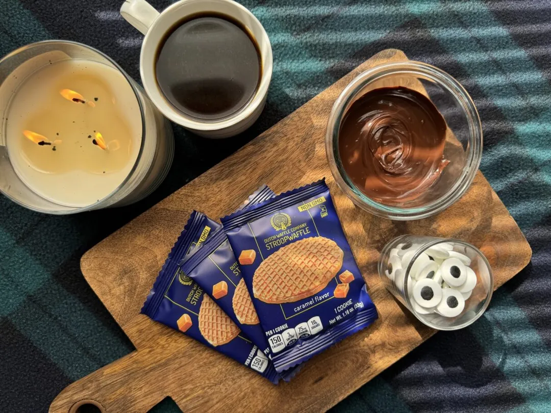 Vegan & Gluten-Free Caramel Stroopwafels – 8-Pack Bag (Case of 12)