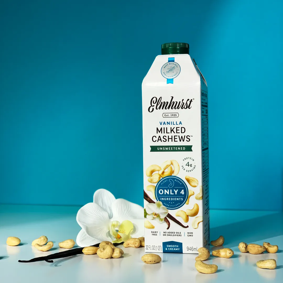 NEW Unsweetened Vanilla Cashew Milk, 32oz [6-Pack]