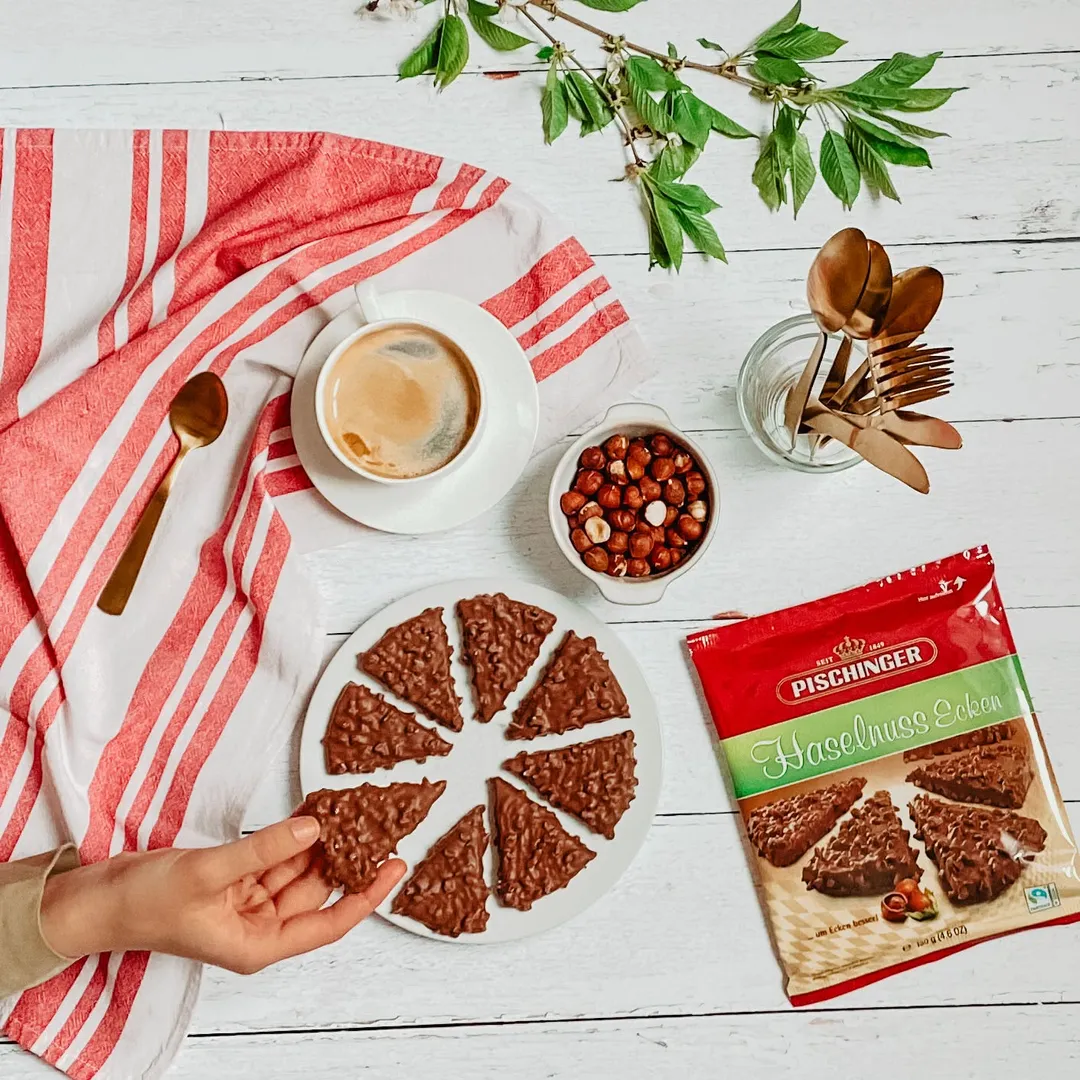 Pischinger Hazelnut Wafers with Milk Chocolate