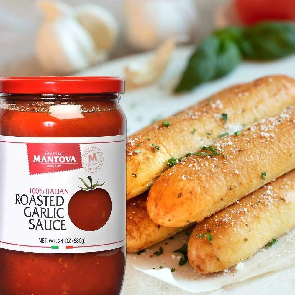 Mantova Roasted Garlic Tomato Sauce, 24 oz.