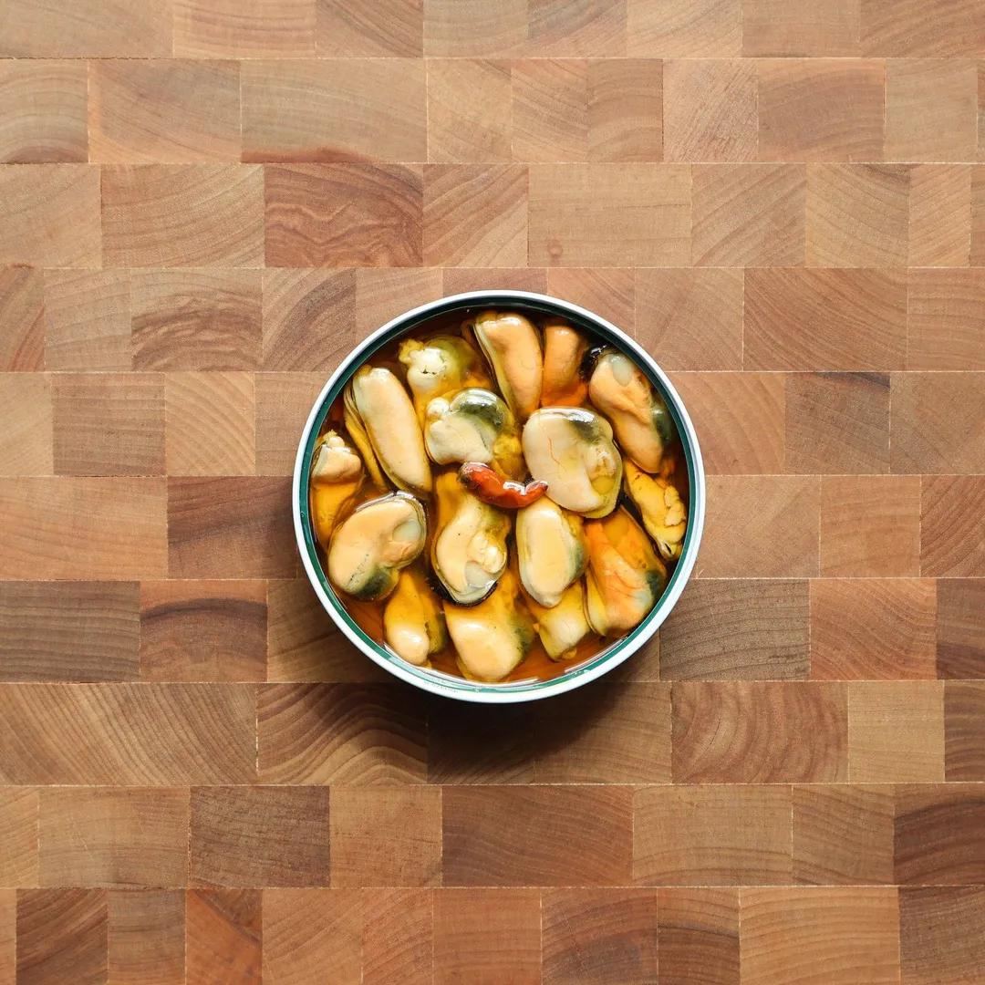 Mussels in Olive Oil w/ Garlic & Chili, 3.9oz