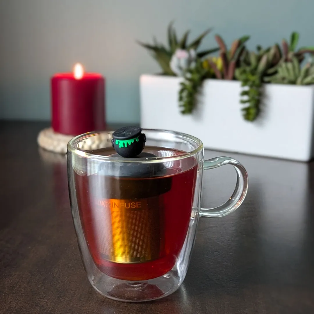 Black Cauldron | Floating Tea Steeper | Grey Base | Black