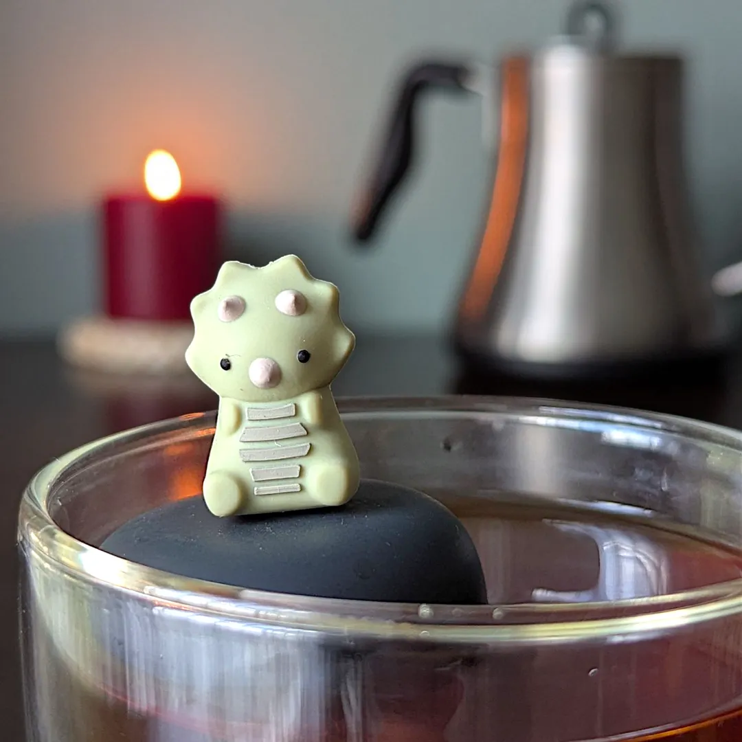 Triceratops Dino | Floating Tea Steeper | Grey Base | Green