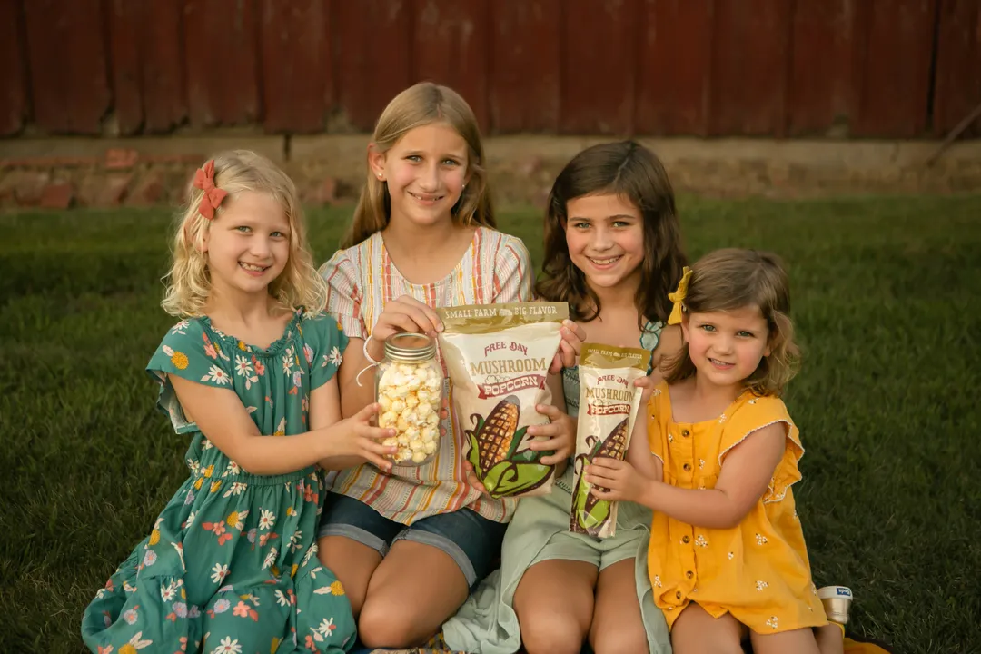 Mushroom Popcorn, 3 lb (48 oz) pouch