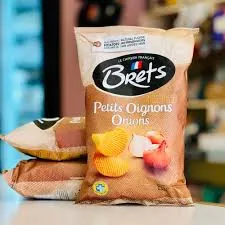 Brets · Potato chips, Petit onions (w/ cheese)