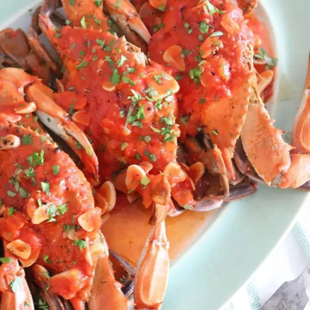 Smoky Chipotle Marinated Garlic