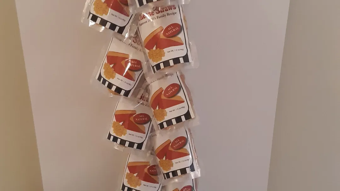 Holiday Ginny O's Cheese Straws- Clip Strip