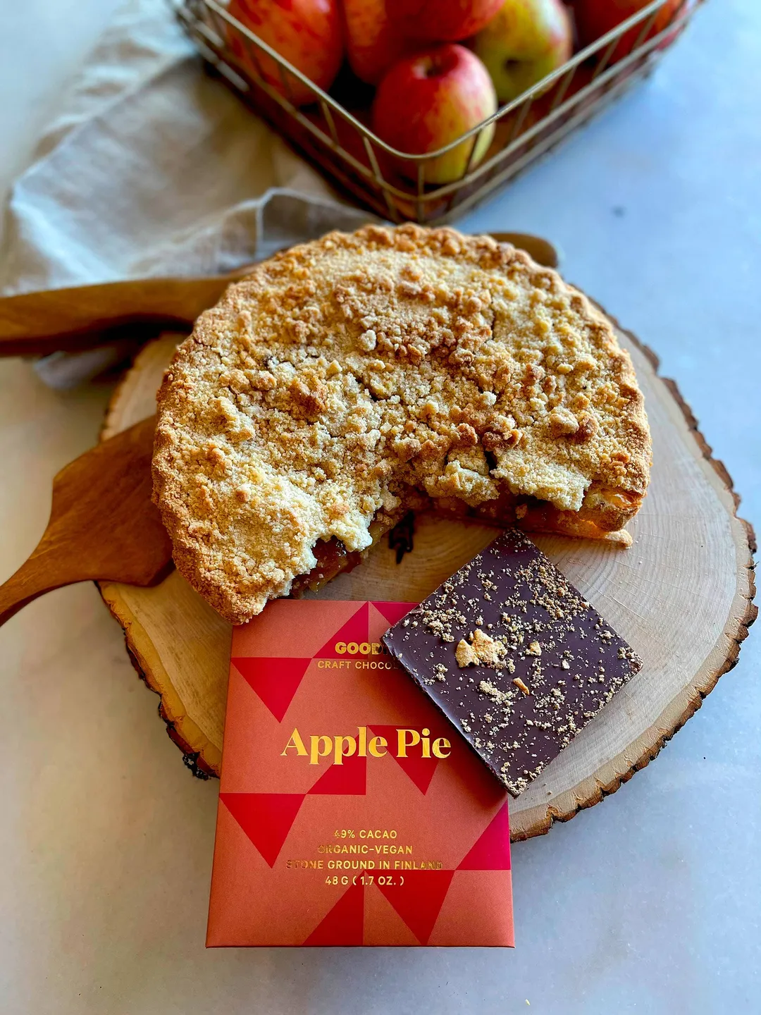 Apple Pie Chocolate 49%