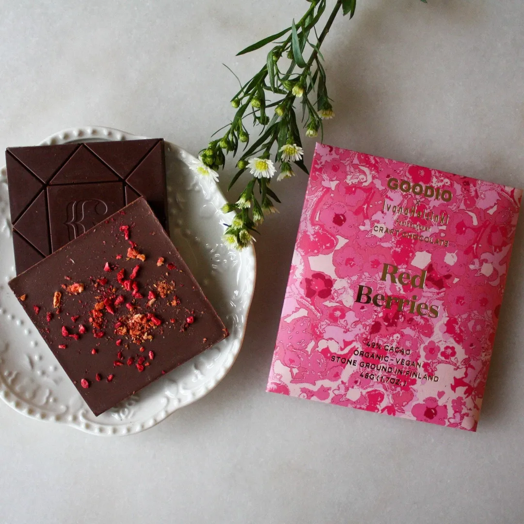 Red Berries Chocolate 49%