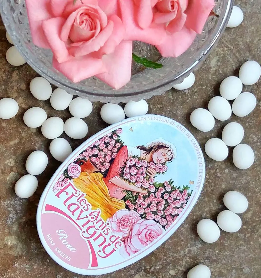 Anis De Flavigny Candies in Oval Tins variant