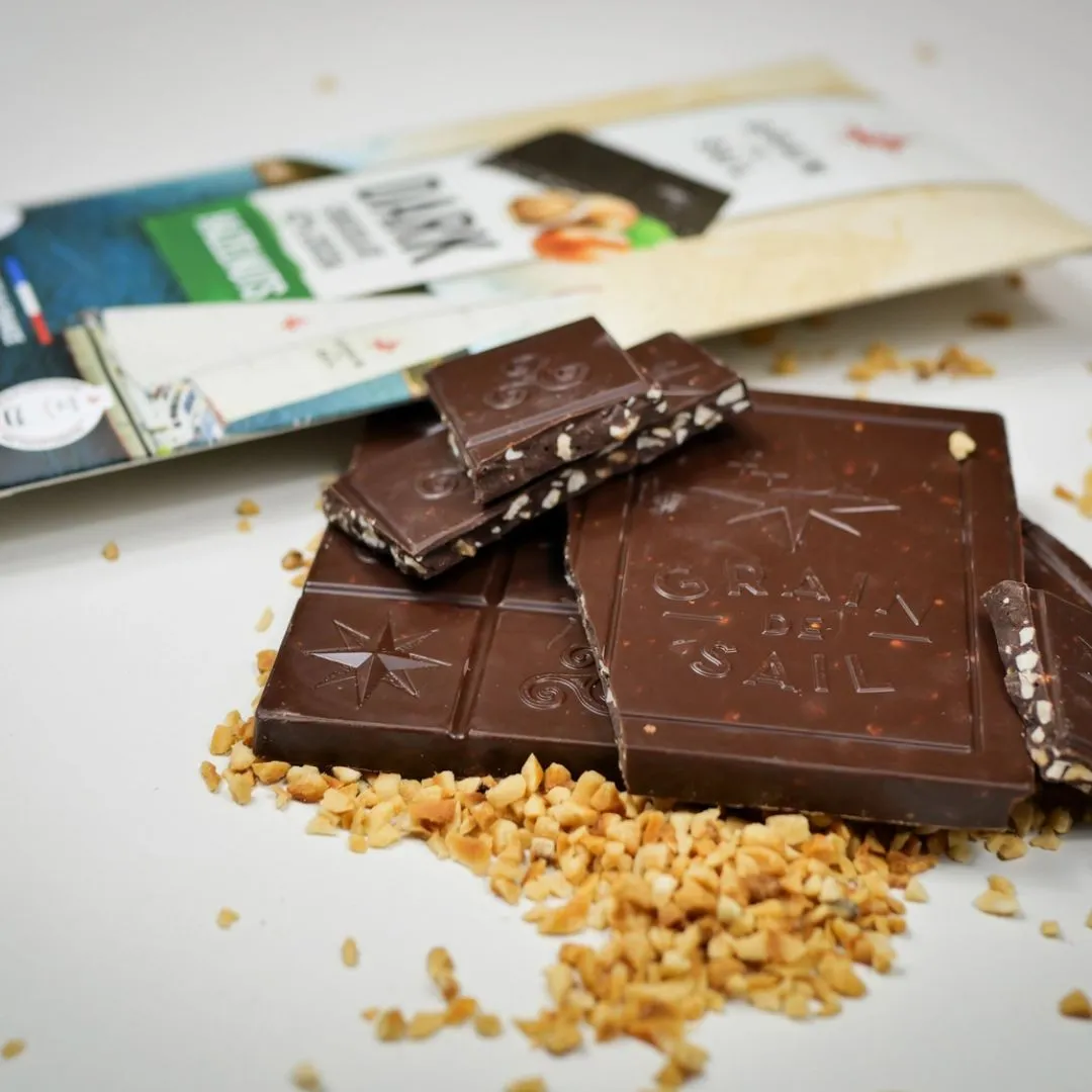 Dark Chocolate 62% of Cocoa and Hazelnuts
