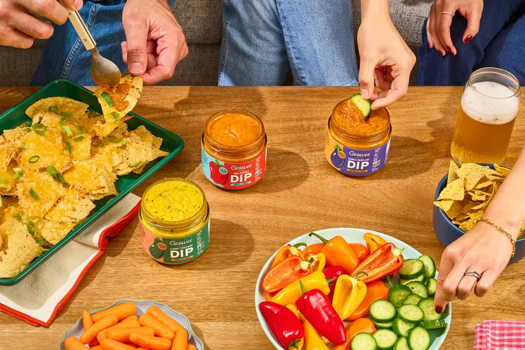 Red Pepper Dip, Sauce, Spread, Plant-Based (12 oz)