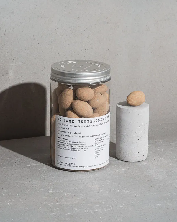 No name (contains almonds)