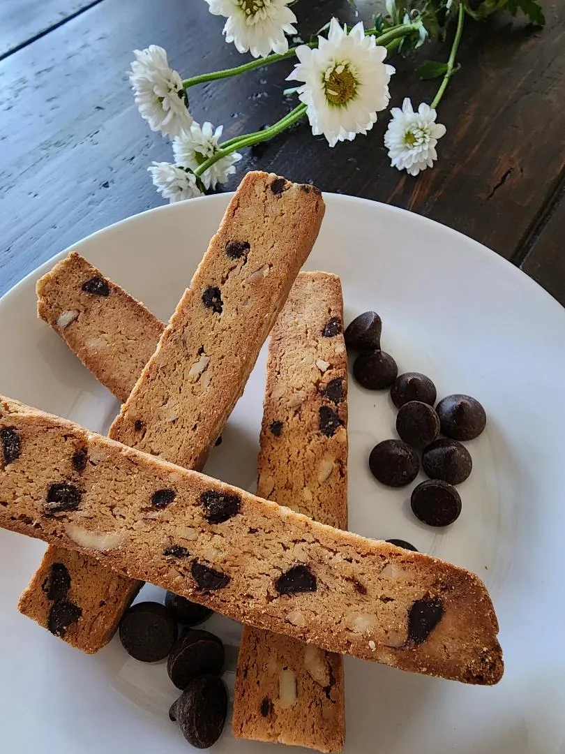 Dunkable Biscotti Chocolate Chip