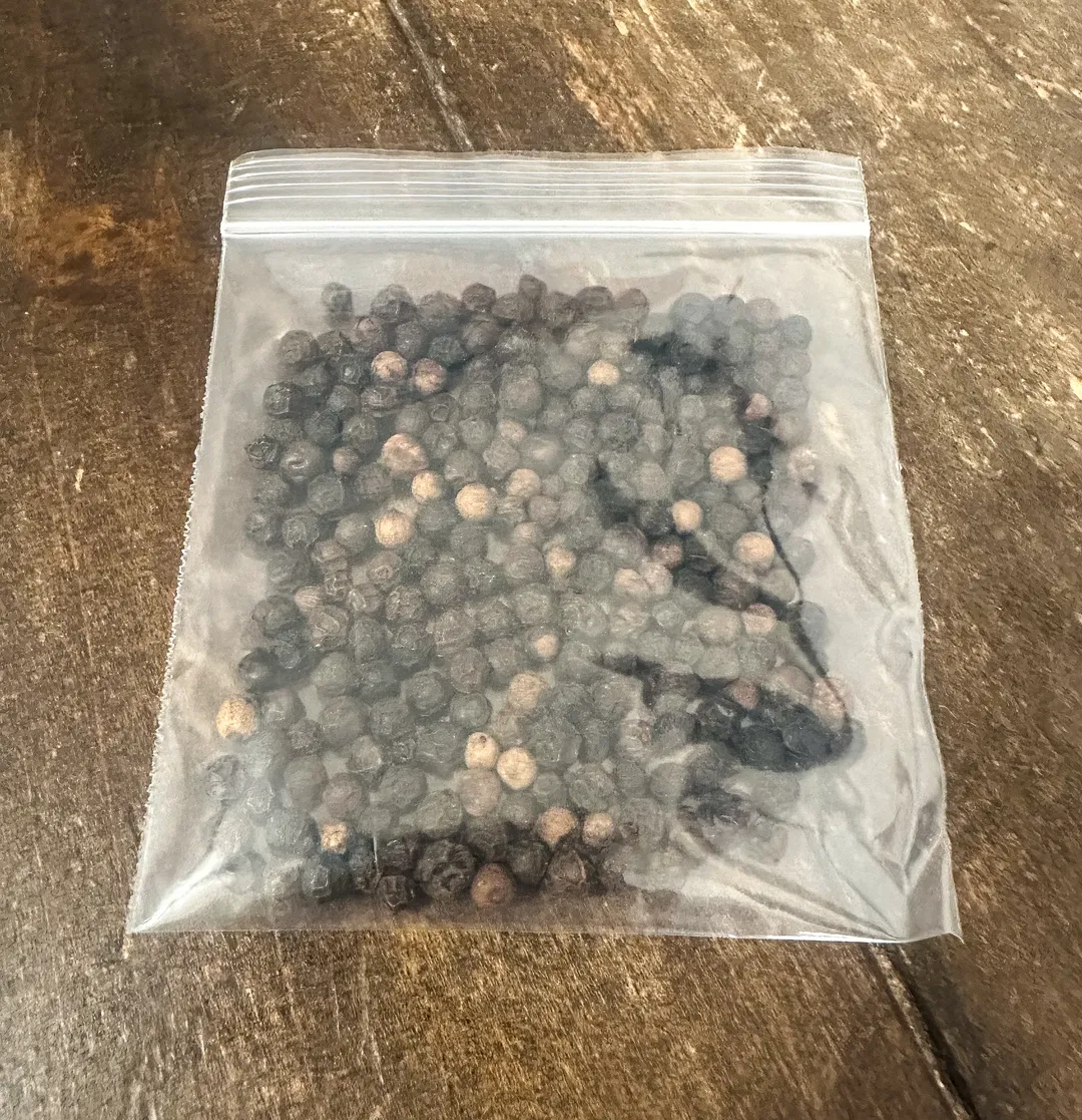 Black Peppercorn- No Labels