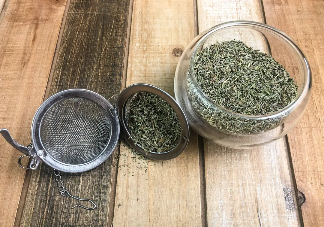 Thyme leaf