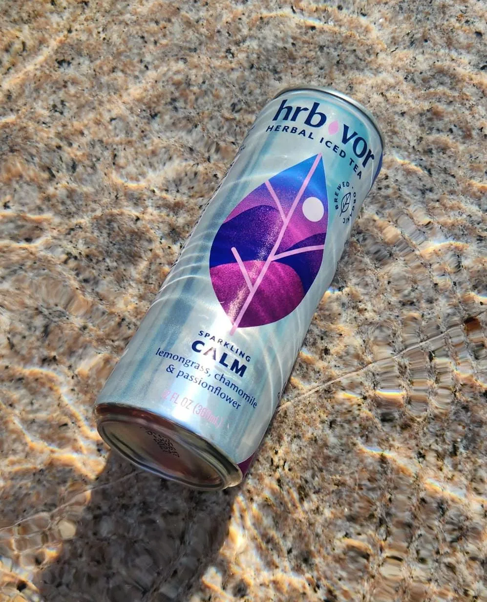 Calm herbal iced tea | Sparkling