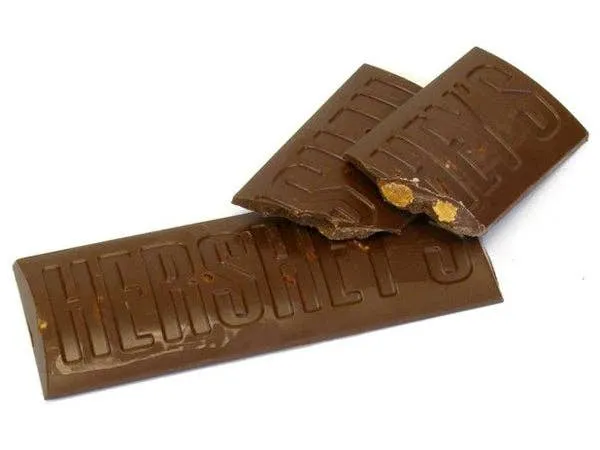 Hershey's Milk Chocolate King with Almonds 2.6oz  - 18ct