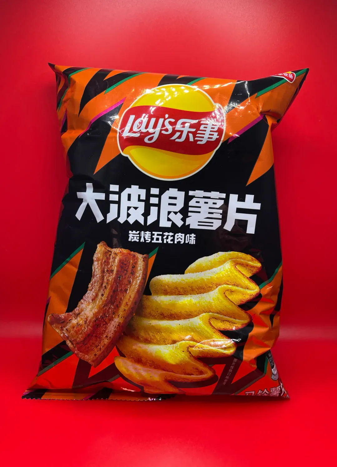 Lay's Potato Chips Grilled Pork Flavor - 70g / 12pk