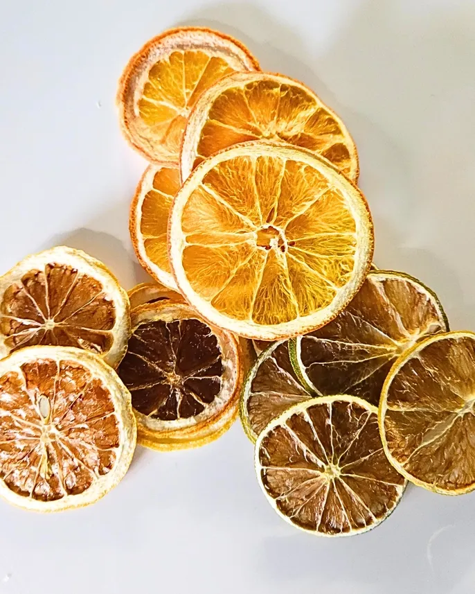 Bulk Dehydrated Fruit Garnishes (Lemons 12oz)