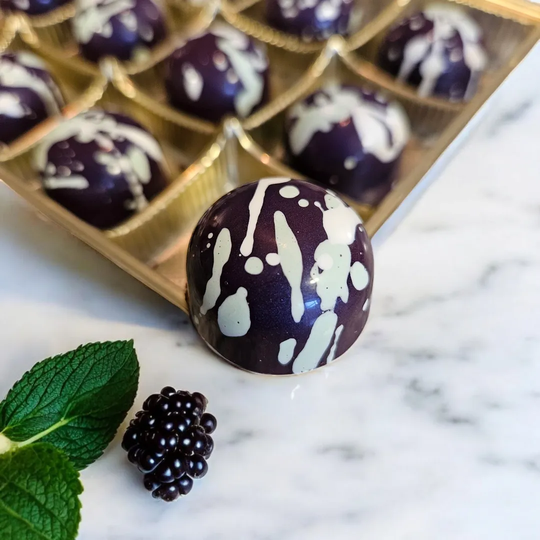 Black Ice - Bulk BonBons 12 piece Tray 