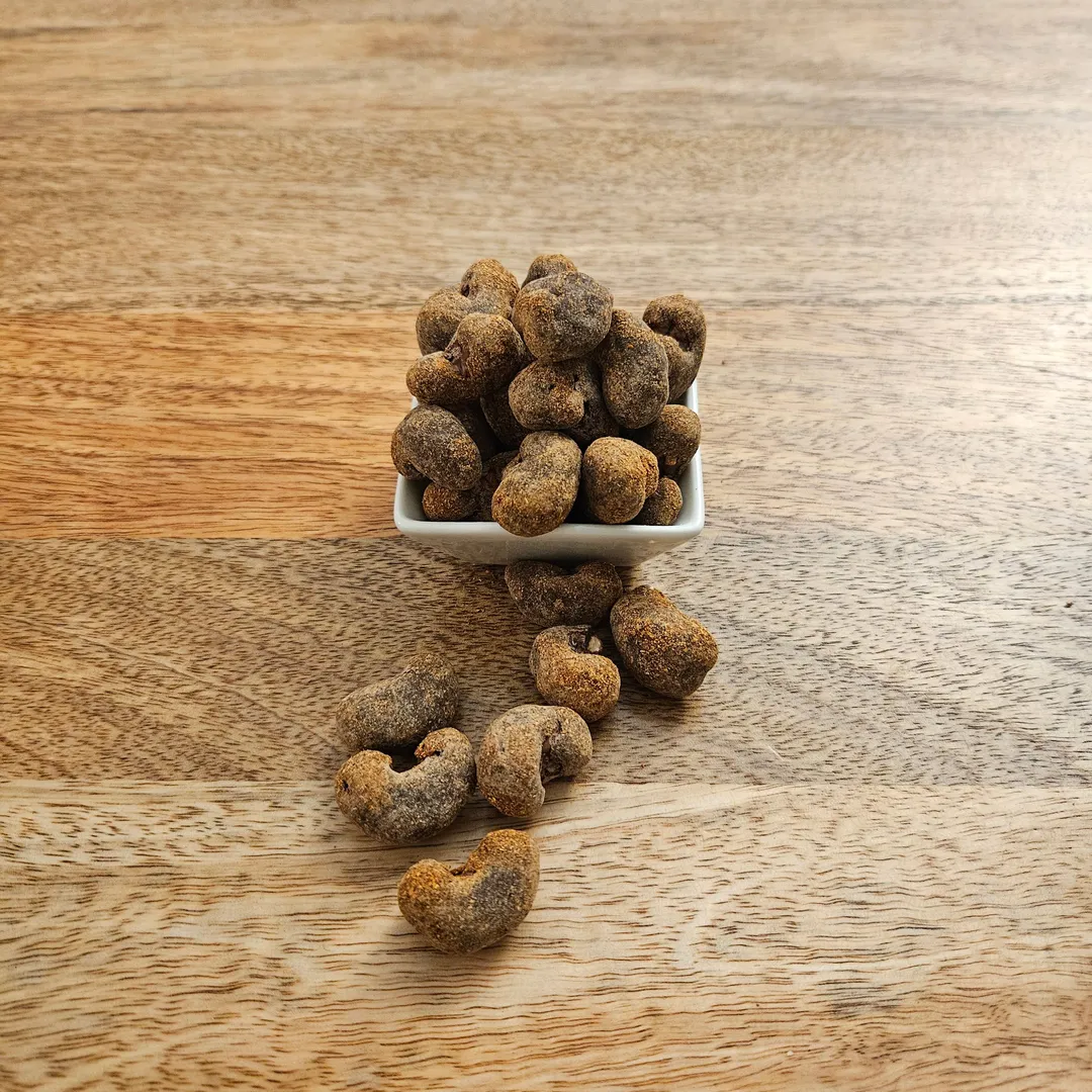 Hand Crafted Dark Chocolate Spicy Cashews