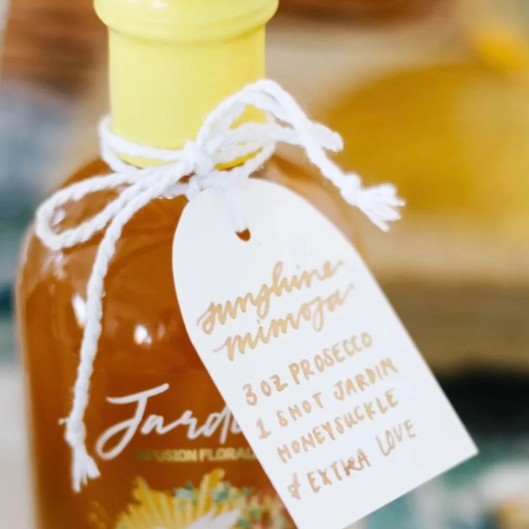 Jardin Premium Honeysuckle Mixer For Cocktails and Mocktails (750 ml)
