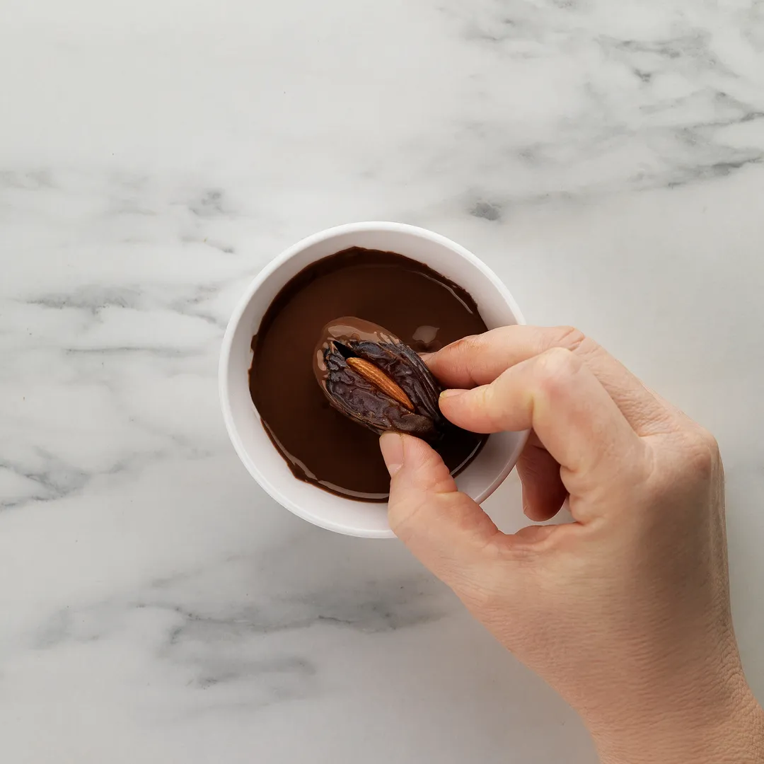 Medjool Dates Covered Dark Belgian Chocolate & Stuffed with Almond 4.23 oz (120 g)
