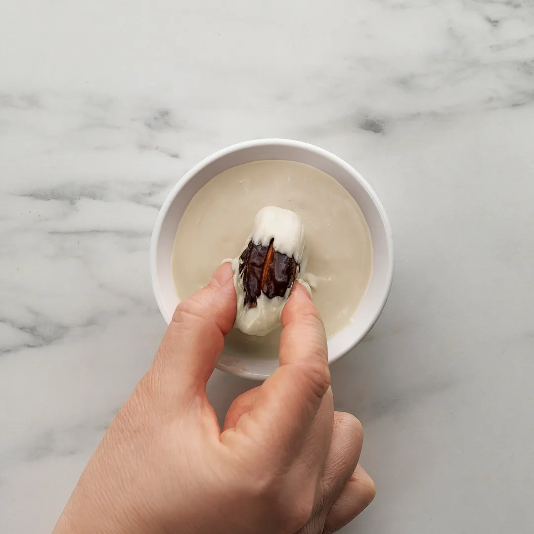 Medjool Dates Covered White Belgian Chocolate & Stuffed with Almond 4.23 oz (120 g)