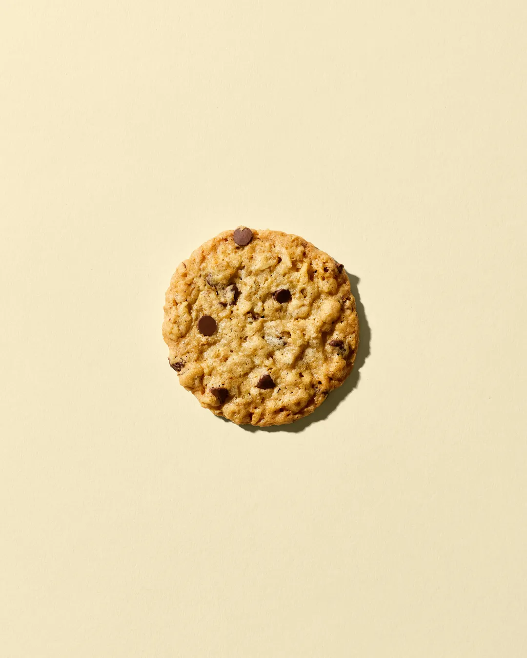 Dark Chocolate Chip Crisp Oat Cookies