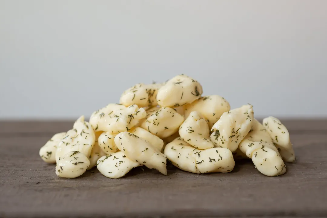 Cheese Curds - White - Garlic & Dill