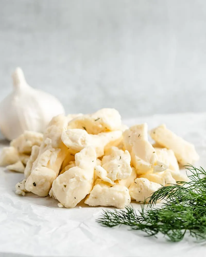 Cheese Curds - White - Garlic & Dill