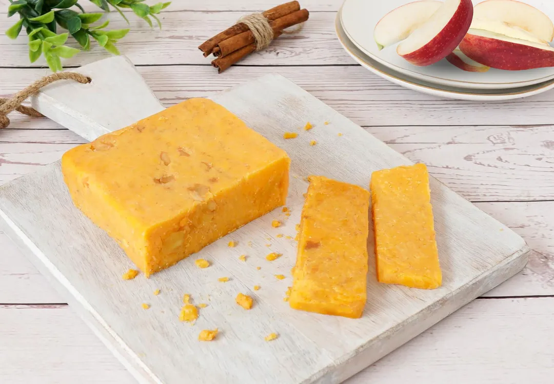Cinnamon Apple Cheddar - 5 lb.