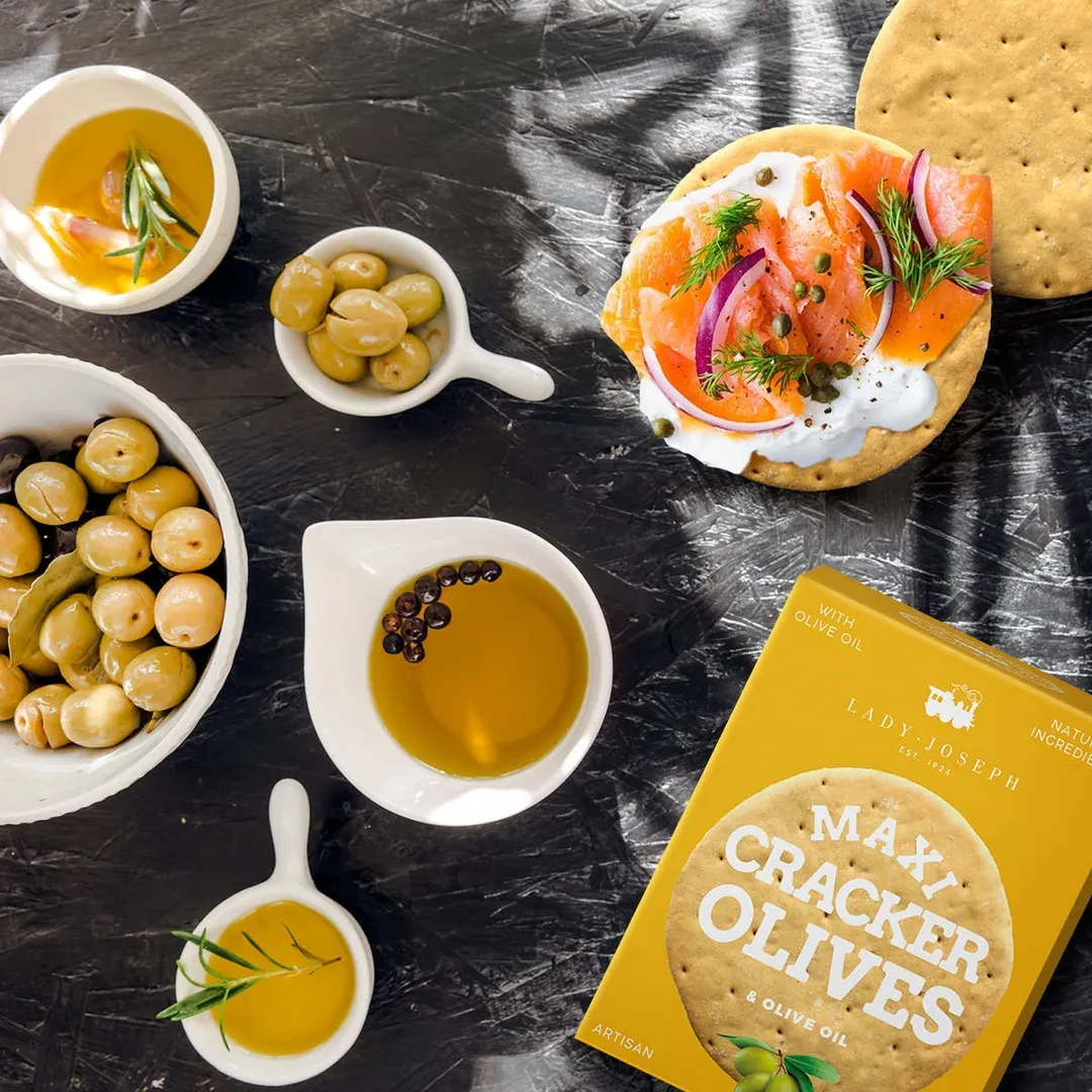 Maxi Cracker With Green Olives & Olive Oil 