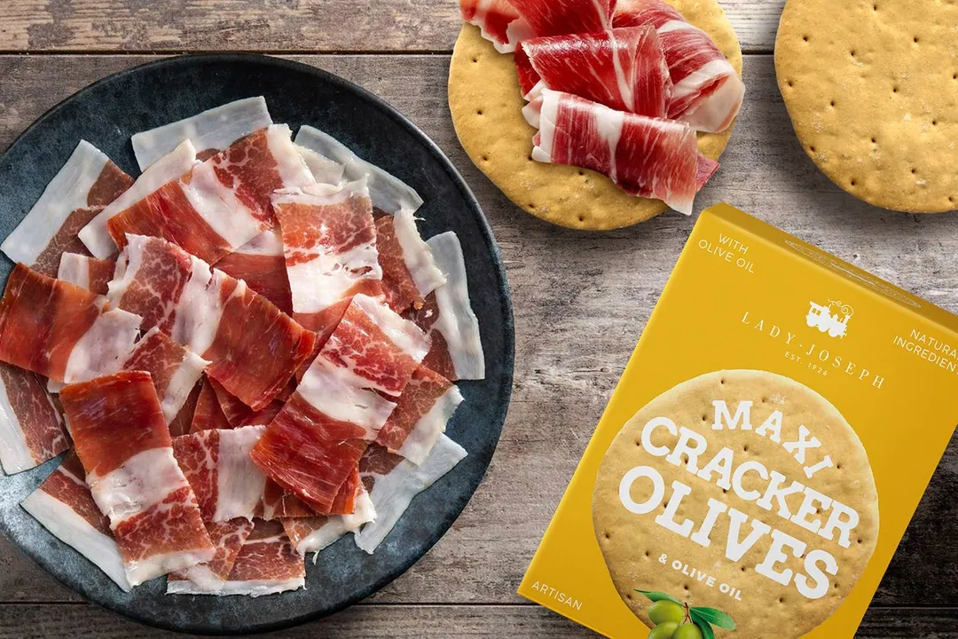 Maxi Cracker With Green Olives & Olive Oil 
