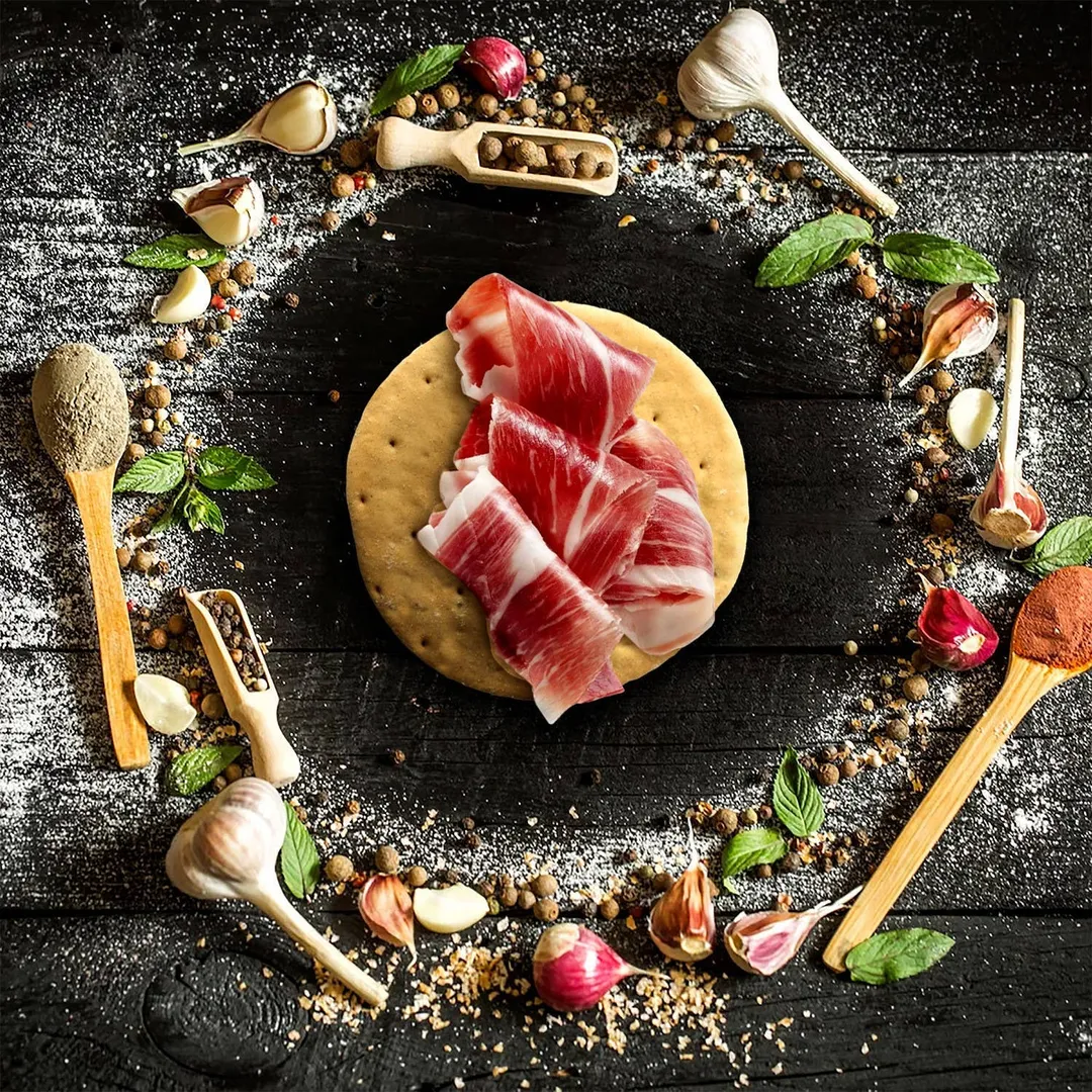 Maxi Cracker With Green Olives & Olive Oil 