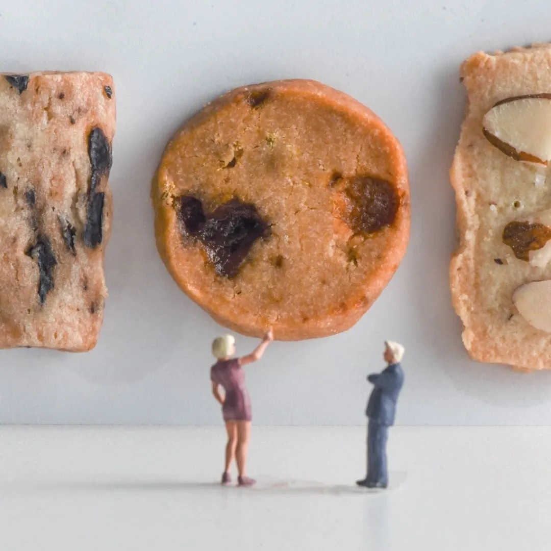 Burnt Sugar Shortbread "Petit Paquet" - Case of 24