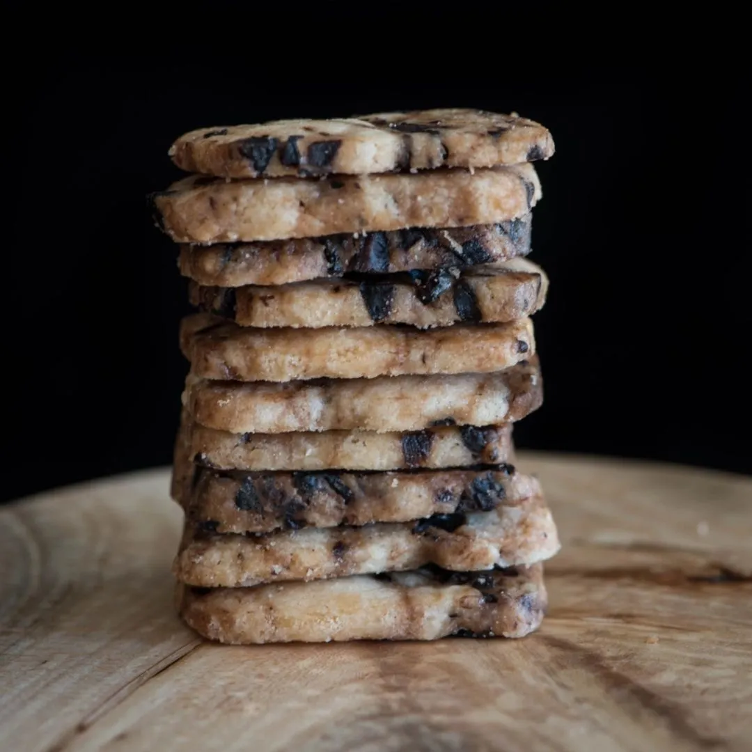 Olive Scourtin Savory Biscuit - 6oz