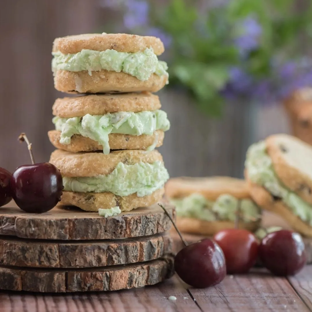 Pistachio Cherry Sable - 6 oz