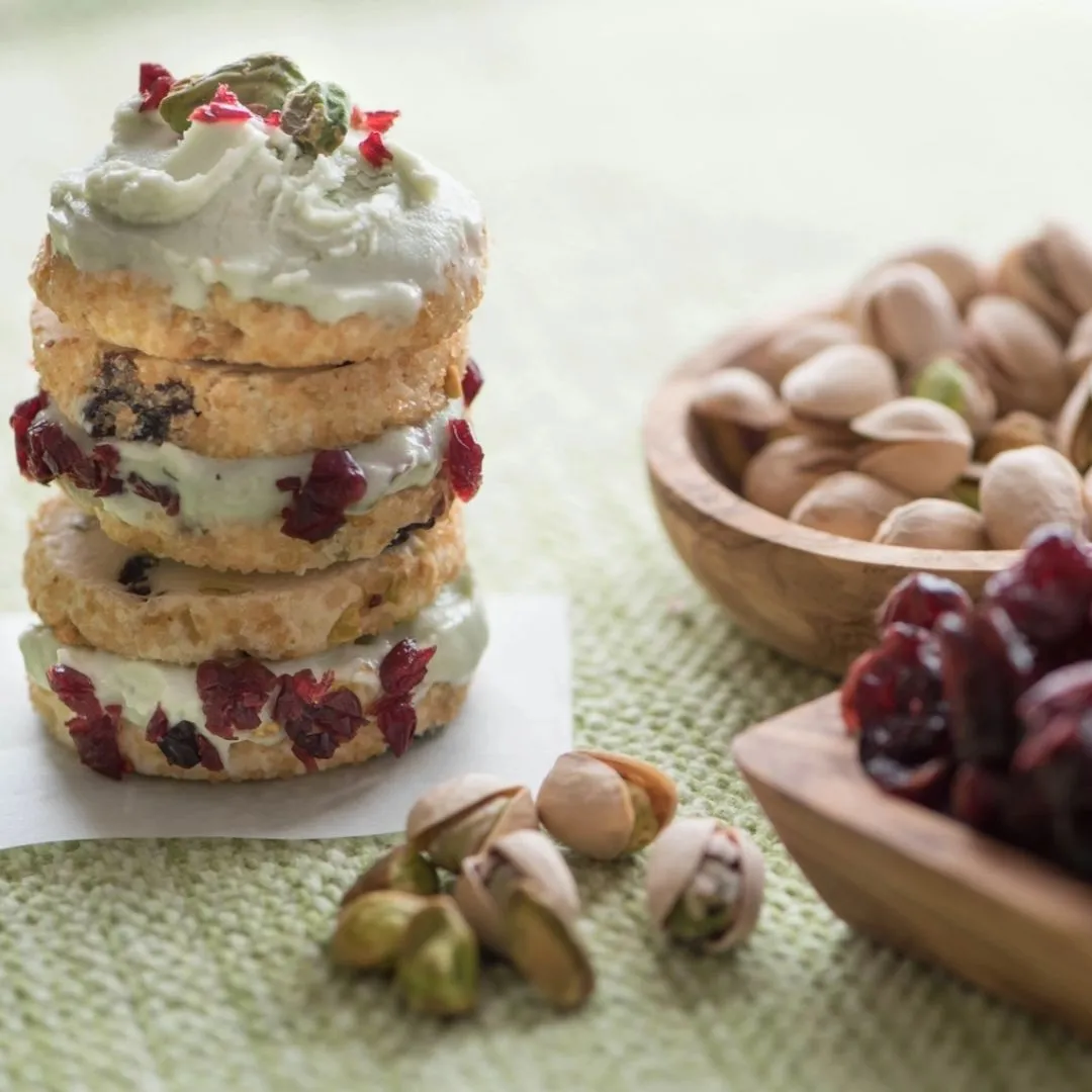 Pistachio Cherry Sable - 6 oz
