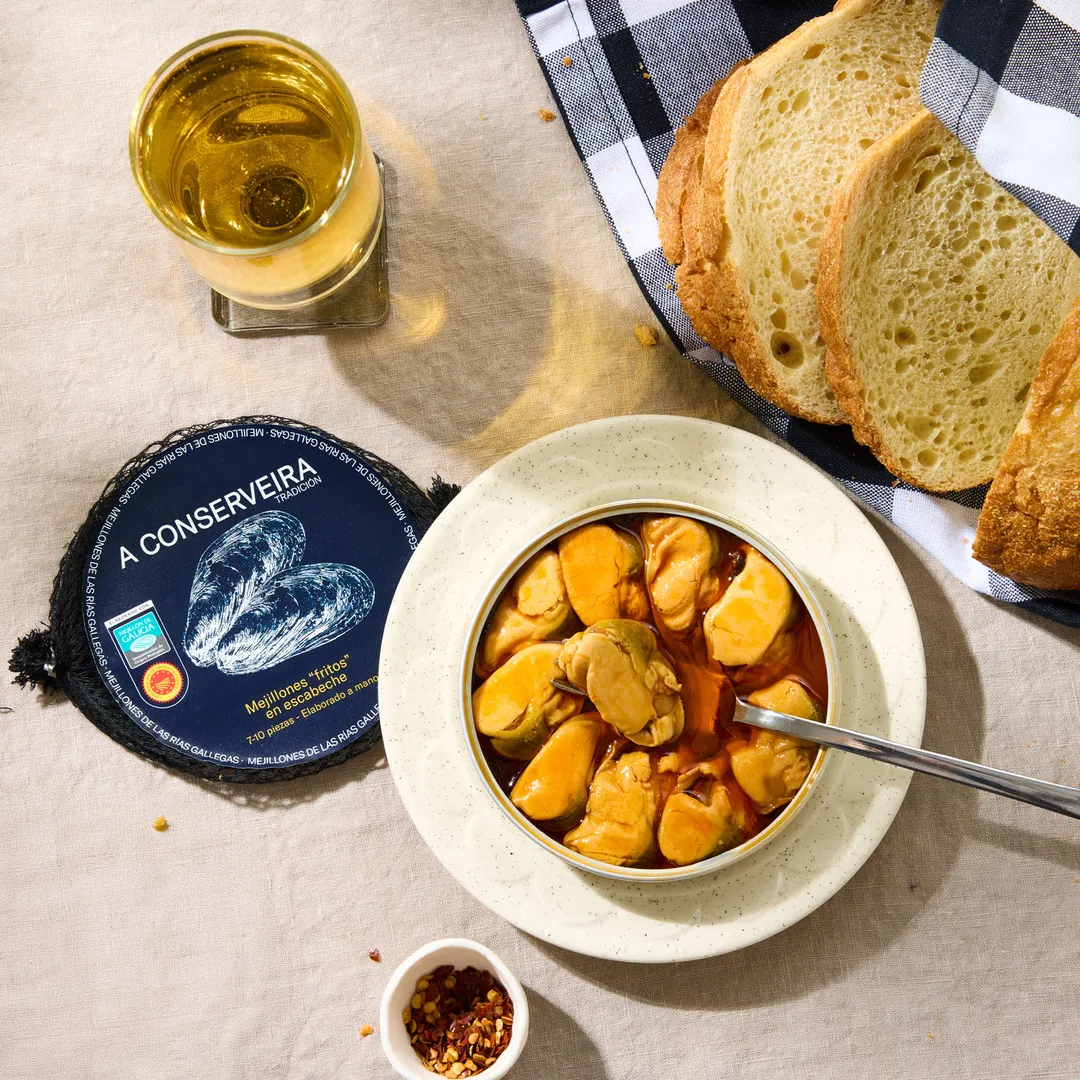 A Conserveira Tradición Mussels in Spicy Pickle Sauce