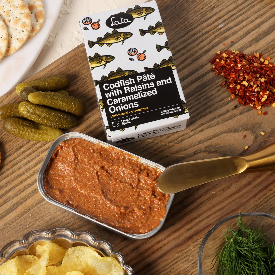 Lata Codfish Pâté with Raisins and Caramelized Onions