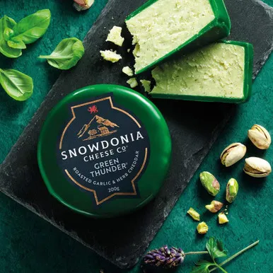 Snowdonia Green Thunder Extra Mature Cheddar Cheese