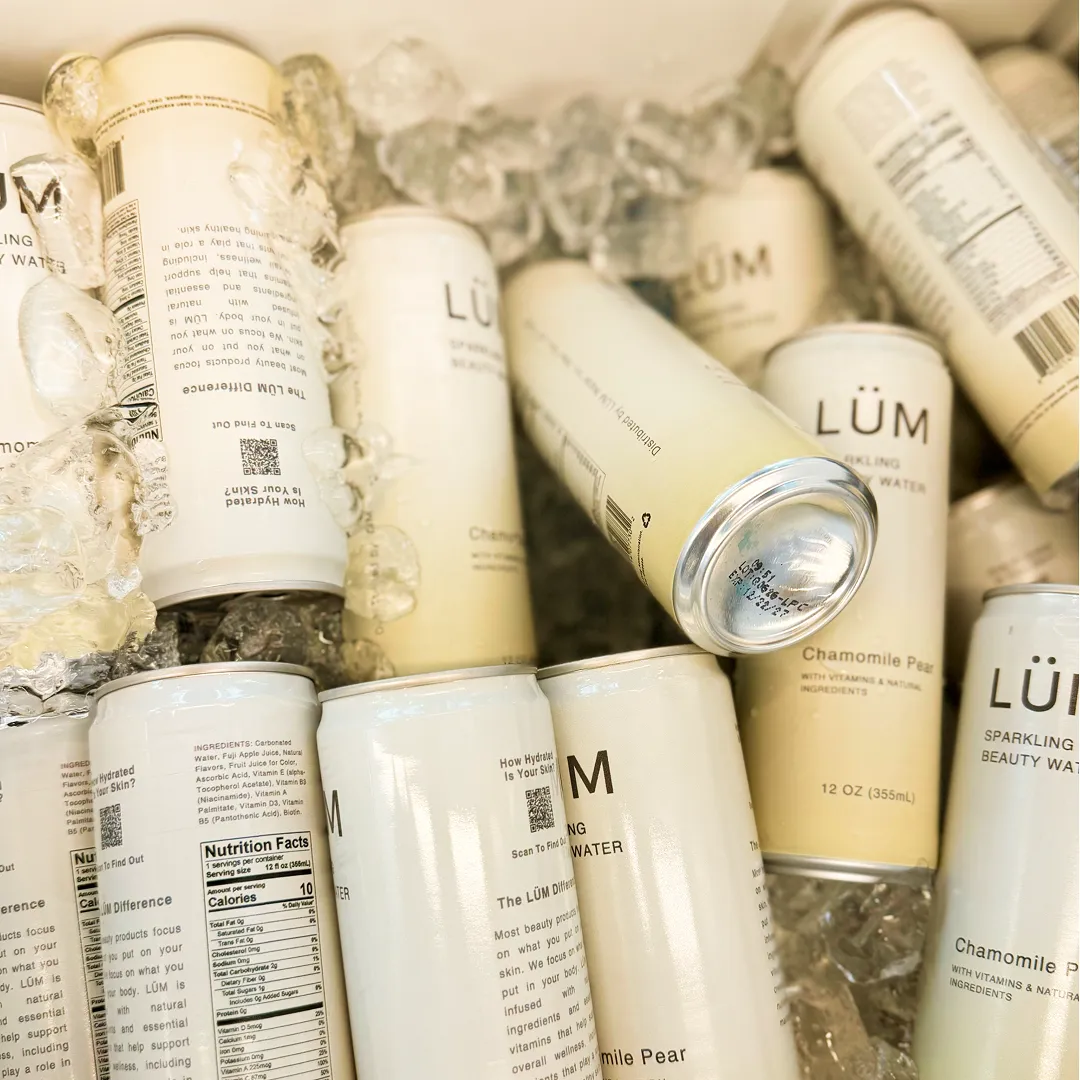 LÜM Sparkling Beauty Water Case (24-Count)