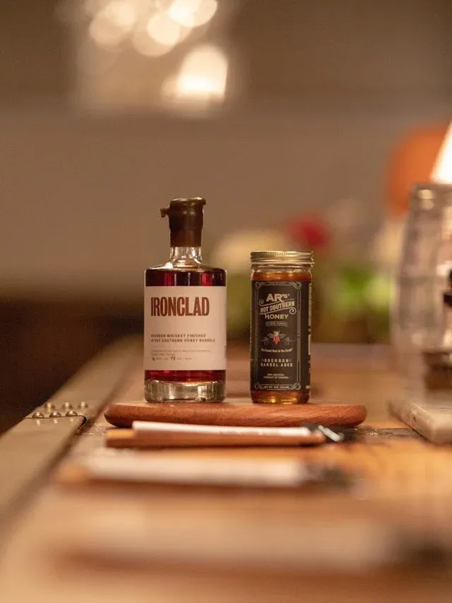 AR’s® Bourbon Barrel Aged, Hot Honey, Habanero ,10.5 Net Wt. Oz.
