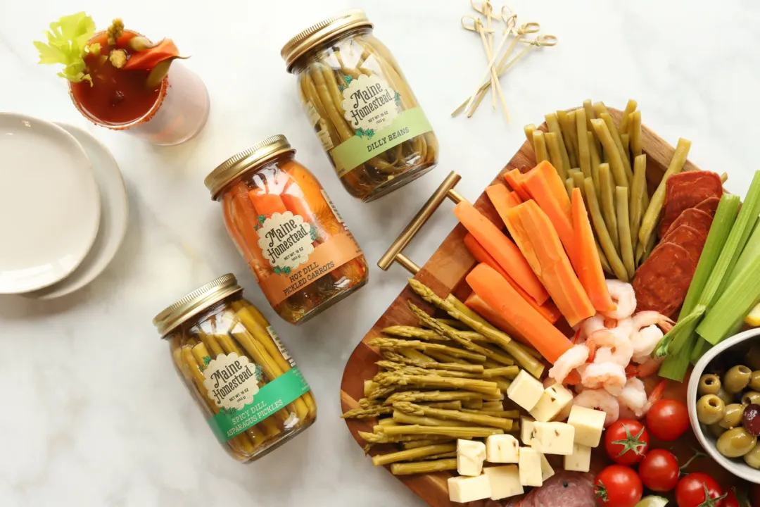 Hot Dill Pickled Carrots