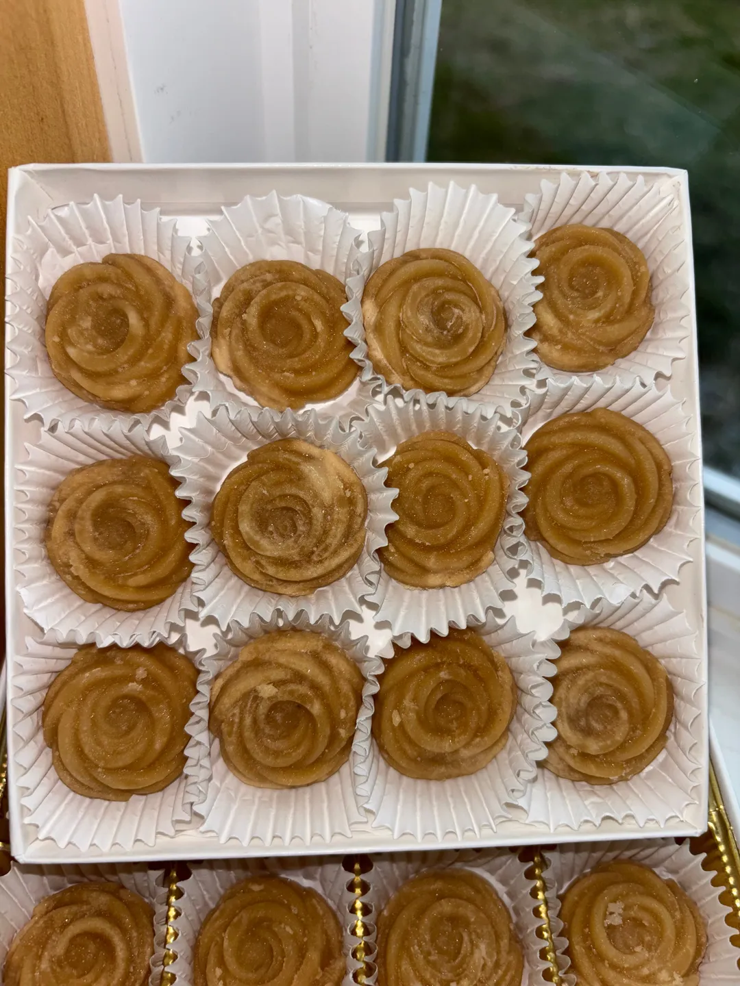 Pure Vermont Maple Candy - 12 Piece Roses Gift Box