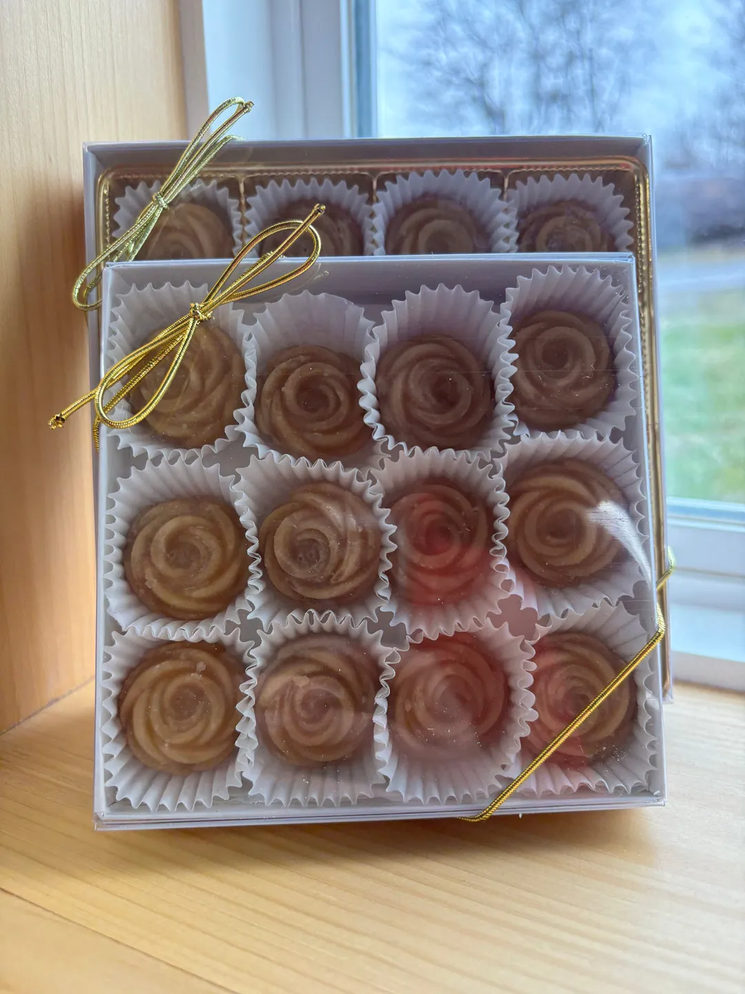 Pure Vermont Maple Candy - 12 Piece Roses Gift Box